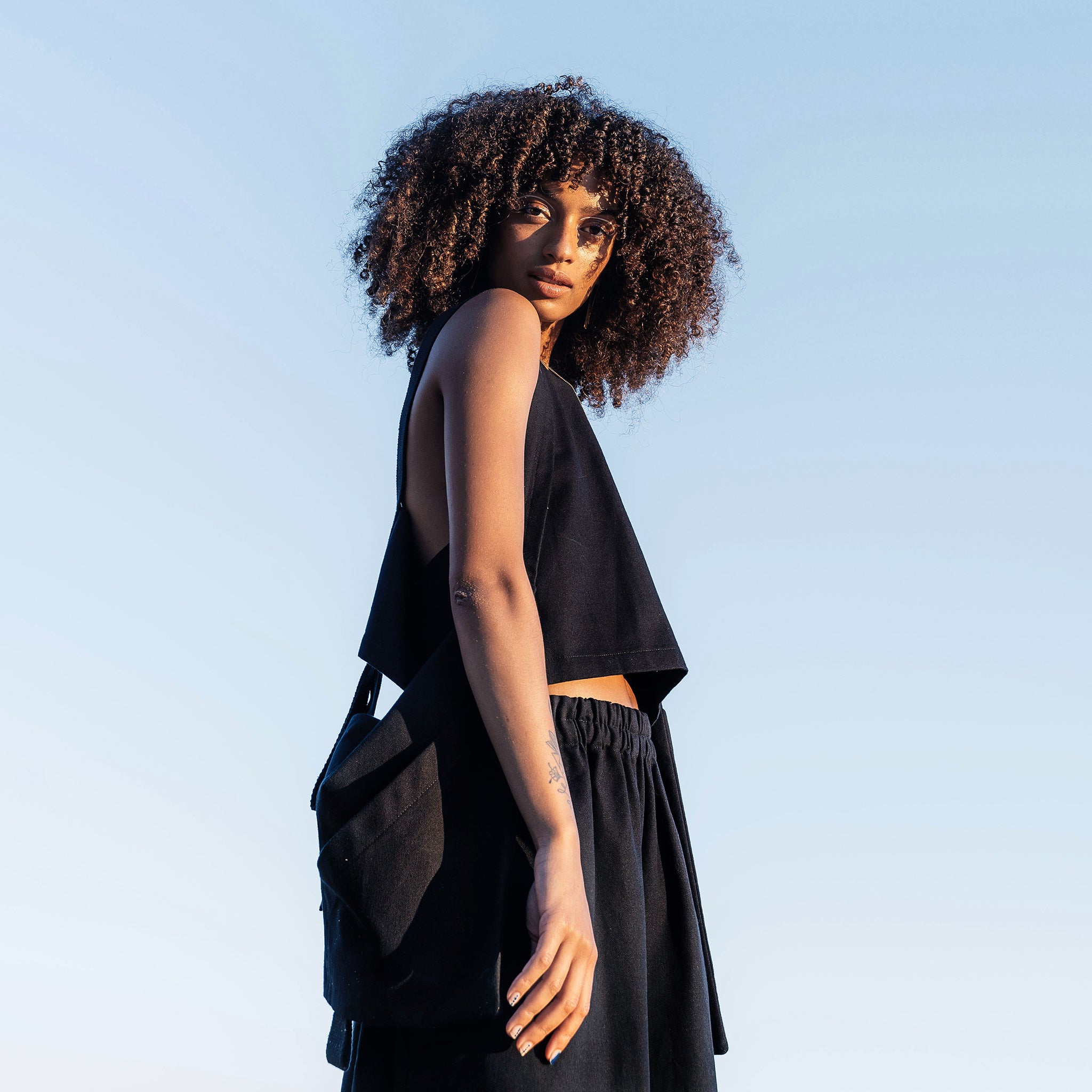 CANVEE | loose-fitted black top